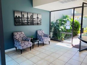 Long Beach apartment for rent - Lobby at 4701 Clair Del, Long Beach, CA