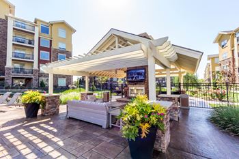 Entertainment lounge in courtyard
