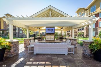 Entertainment lounge in courtyard