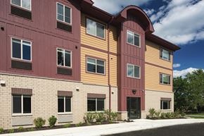 St. Paul apartment for rent - the building where the hotel is located