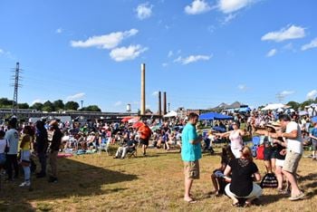 Outdoor movies & concerts