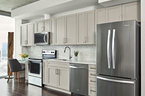 Nashville apartment for rent - SkyHouse Nashville stainless steel appliances Nashville TN - Midtown