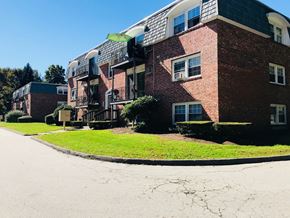 Worcester apartment for rent - Exterior with Balconies