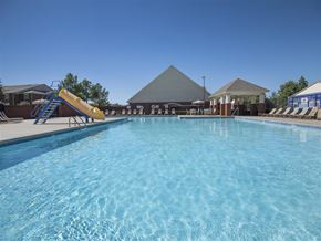 Springdale apartment for rent - the swimming pool at the resort has a water slide