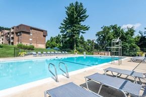 Glen Burnie apartment for rent - the swimming pool at the apartments for rent
