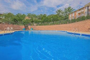 Lounge pool with sundeck