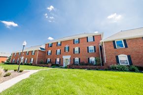 Indianapolis apartment for rent - Building exterior at Barrington Estates Apartments, Indianapolis
