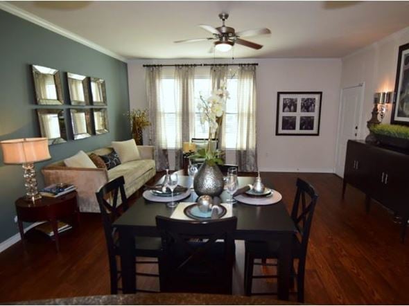 Irving apartment for rent - a living room with a dining room table