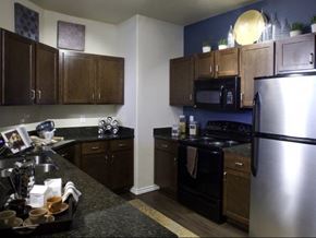 Irving apartment for rent - Urban mid rise apartments and town homes  in Las Colinas