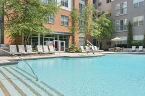 Westwood apartment for rent - Pool 1