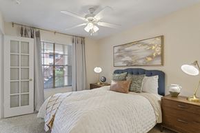 Houston apartment for rent - Model Bedroom 1