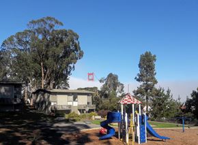 San Francisco townhouse for rent - a playground with a view of the golden gate bridge