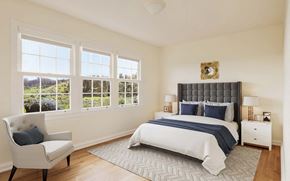 San Francisco townhouse for rent - a bedroom with a bed and three windows