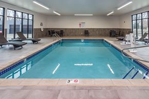 Dakota Dunes apartment for rent - the indoor pool at the resort at governors crossing