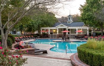 Swimming pool with relaxing sundecks