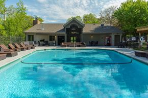 Minnetonka apartment for rent - Heated outdoor Pool