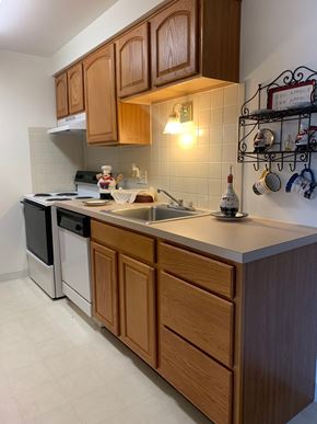 Williamsville townhouse for rent - Kitchen at Dannybrook Apartments, Williamsville, NY, 14221