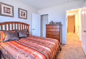 Farmington townhouse for rent - Master Bedroom at Collett Woods Townhouses, New York