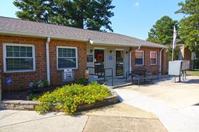 Cleveland apartment for rent - Exterior Landscape at Pine Forest Apartments, Tennessee