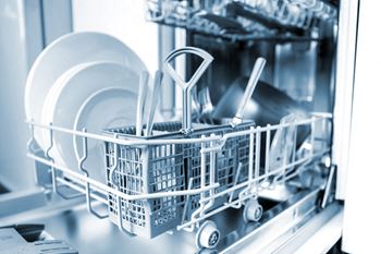 Open-dishwasher-machine