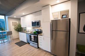 Grand Rapids apartment for rent - Luxury Finishes in White Kitchen