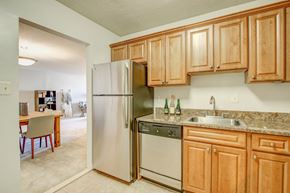 Chevy Chase apartment for rent - Kitchen