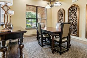 San Antonio apartment for rent - A dining room with a table and chairs.
