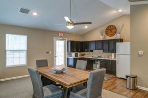Estill townhouse for rent - Community room
