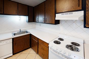 White kitchen appliances