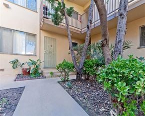Los Angeles apartment for rent - Apartments for rent in Los Angeles  Landscaping
