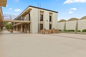 Canoga Park apartment for rent - Apartments in Canoga Park Building