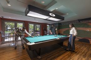 Boston apartment for rent - Billiards room