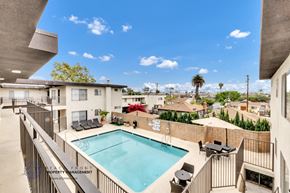 Inglewood apartment for rent - the enclave at homecoming terra vista swimming pool