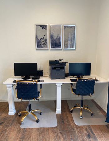 Business center with free wifi