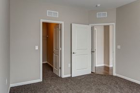 East Point apartment for rent - Bedroom