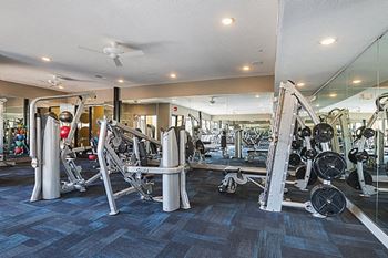 Fitness center w/free fitness classes