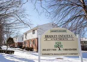 Meriden apartment for rent - a sign estates i apartments in the snow
