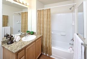 Salinas apartment for rent - Hall Bath