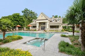 Columbus apartment for rent - greystone-falls-pool
