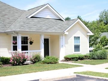 Ashtabula apartment for rent - A small house with a porch and a window.