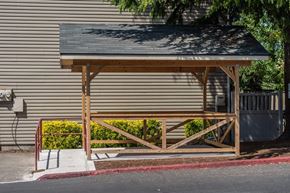 Forest Grove apartment for rent - Smoking Area