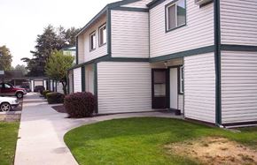 Boise apartment for rent - Sidewalk and building