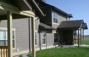 Cutbank apartment for rent - View of covered entrance