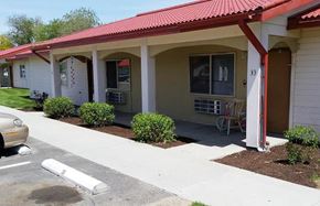 Ontario apartment for rent - Building frontage