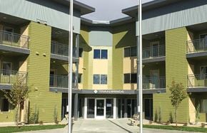 Garden City apartment for rent - Main Property Entrance