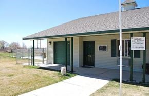 Lovelock apartment for rent - Laundry