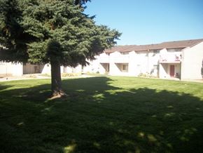 Caldwell apartment for rent - Back Courtyard