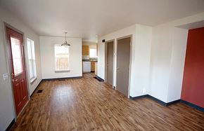 Missoula apartment for rent - hardwood flooring