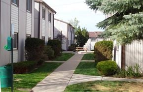 Missoula apartment for rent - Sidewalk and buildings