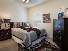 Owasso apartment for rent - bedrooms at the reserve apartments